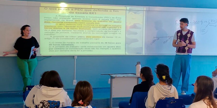 alunos em aula interdisciplinar 